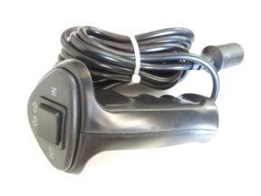TX-WAC-004 Controle com fio para guincho elétrico com conector com 3 pinos.